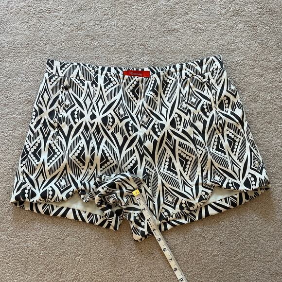 Anthropologie Cartonnier Pull On Lined Boho Print Shorts Size Large Black Cream - Picture 9 of 9